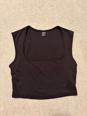SHEIN Black Ribbed Square Neck Crop Top